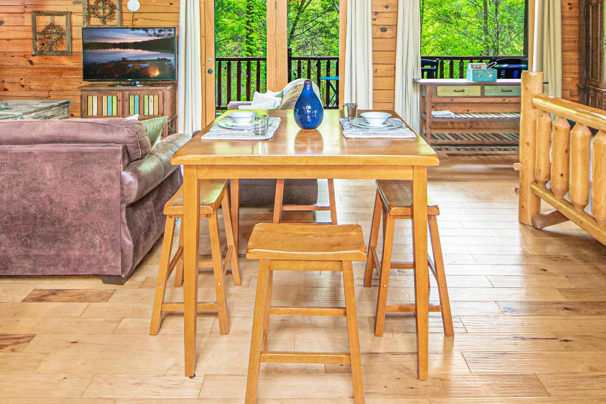 Love Me Tender Studio Cabin Sevierville Eksteriør billede